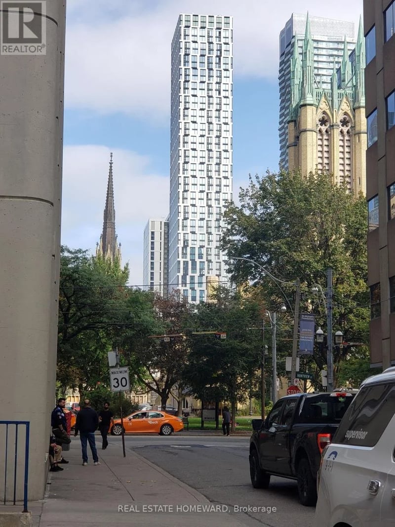 #4905 252 Church Street, Toronto (Church-Yonge Corridor), Ontario, M5B0E6, Toronto (Church-Yonge Corridor), Ontario — photo 1 of 5