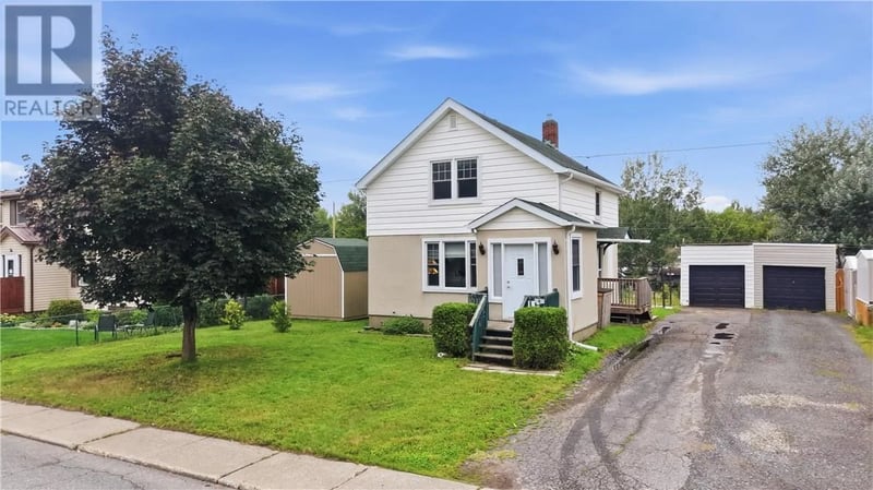 8 McNevin Street, Copper Cliff, Ontario, P0M1N0, Copper Cliff, Ontario — photo 1 of 5
