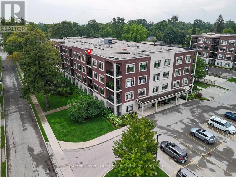 #412 255 JOHN Street North, Stratford, Ontario, N5A0G7, Stratford, Ontario — photo 1 of 5