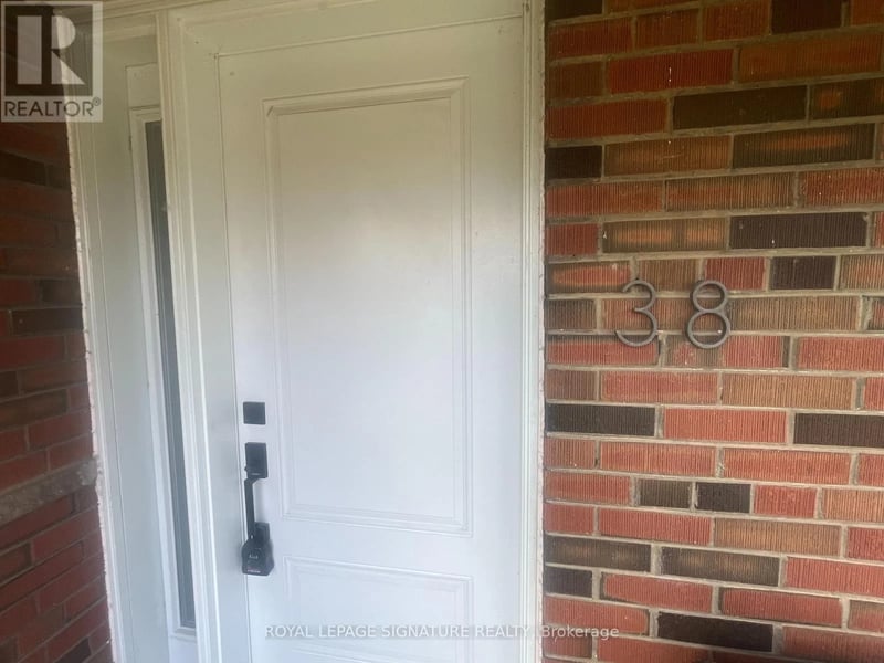 #A 38 Wishing Well Drive, Toronto (Tam O'Shanter-Sullivan), Ontario, M1T1J1, Toronto (Tam O'Shanter-Sullivan), Ontario — photo 1 of 5