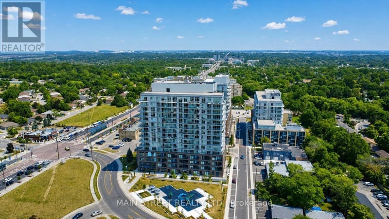 #PH06 185 Deerfield Road, Newmarket (Central Newmarket), Ontario, L3Y0G7, Newmarket (Central Newmarket), Ontario — photo 1 of 5