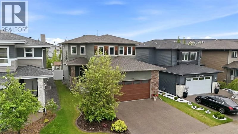 13 Lazaro Close, Red Deer, Alberta, T4R0R6, Red Deer, Alberta — photo 1 of 5