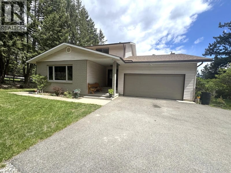 380 Ivy Road, Cranbrook, British Columbia, V1C6W6, Cranbrook, British Columbia — photo 1 of 5