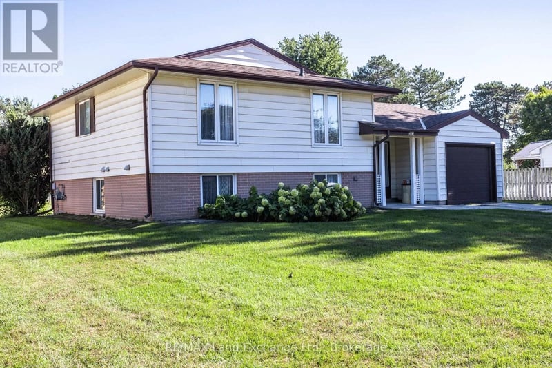 991 Bricker Street North, Saugeen Shores, Ontario, N0H2C3, Saugeen Shores, Ontario — photo 1 of 5