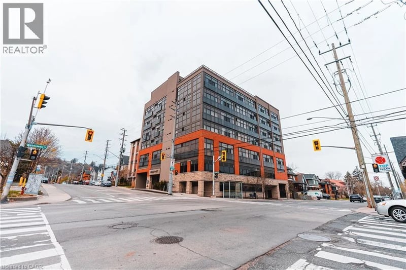 #102 427 ABERDEEN Avenue, Hamilton, Ontario, L8P2S4, Hamilton, Ontario — photo 1 of 5