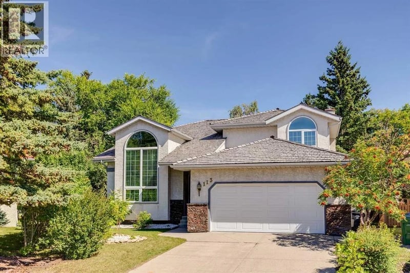 113 Hawkdale Bay Northwest, Calgary, Alberta, T3G2W8, Calgary, Alberta — photo 1 of 5
