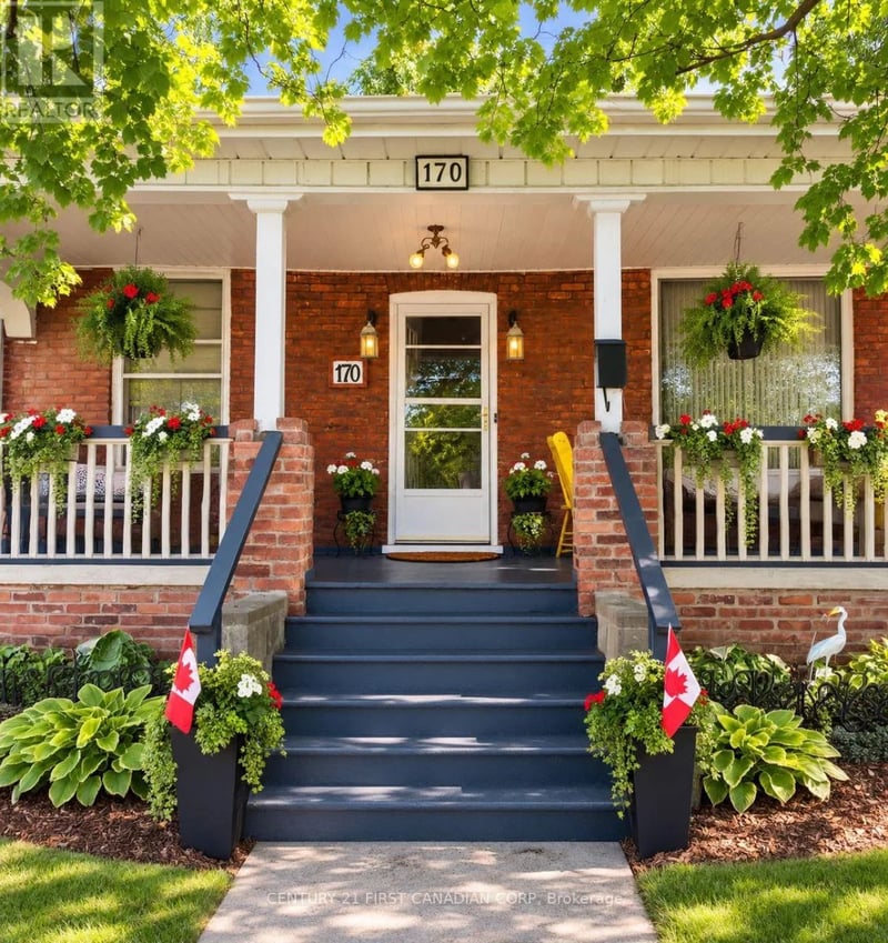 170 Wellington Street East, Chatham-Kent (Chatham), Ontario, N7M3P3, Chatham-Kent (Chatham), Ontario — photo 1 of 5