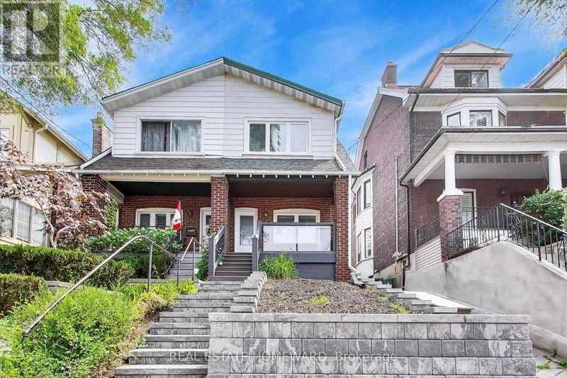 163 Glenmount Park Road, Toronto (East End-Danforth), Ontario, M4E2E3, Toronto (East End-Danforth), Ontario — photo 1 of 5