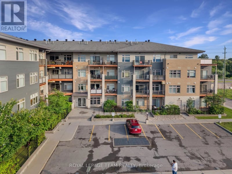 #215 2785 Baseline Road, Ottawa, Ontario, K2H0B7, Ottawa, Ontario — photo 1 of 5
