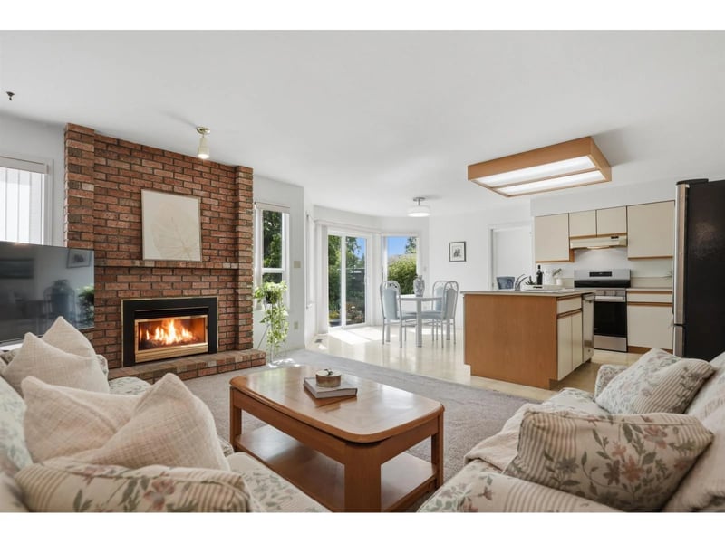 11886 79 Avenue, Delta, British Columbia, V4C8B2, Delta, British Columbia — photo 1 of 5