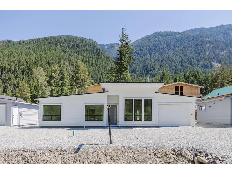 #HG 187 71358 GROVE Place, Hope, British Columbia, V0X1L5, Hope, British Columbia — photo 1 of 5