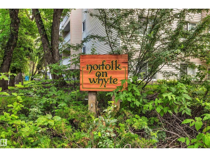 #304 8149 111 ST NW, Edmonton, Alberta, T6G2P1, Edmonton, Alberta — photo 1 of 5