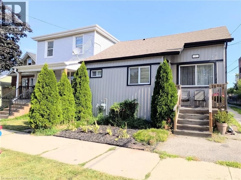 7 CAMPBELL Avenue, Hamilton, Ontario, L8L2M7, Hamilton, Ontario — photo 1 of 5