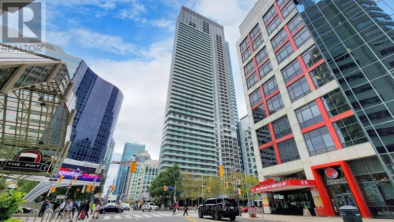 #3507 300 Front Street West, Toronto (Waterfront Communities), Ontario, M5V0E9, Toronto (Waterfront Communities), Ontario — photo 1 of 5