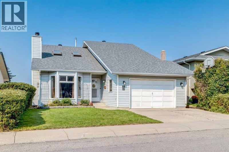 75 Sandstone Crescent Southeast, Airdrie, Alberta, T4B1T7, Airdrie, Alberta — photo 1 of 5