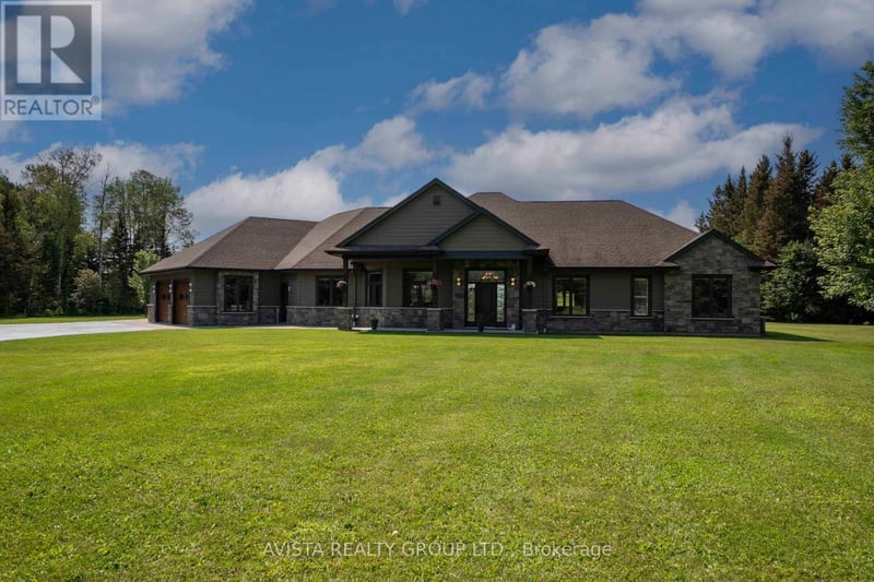 2422 Broadway Ave, Thunder Bay (Rosslyn Road), Ontario, P7K1K7, Thunder Bay (Rosslyn Road), Ontario — photo 1 of 5