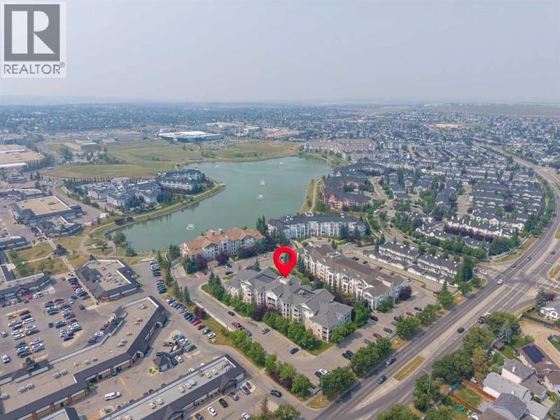 17 Country Village Bay Northeast, Calgary, Alberta, T3K5Z3, Calgary, Alberta — photo 1 of 5
