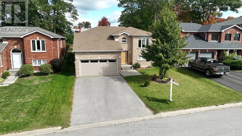 139 WAWINET Street, Midland, Ontario, L4R5A9, Midland, Ontario — photo 1 of 5
