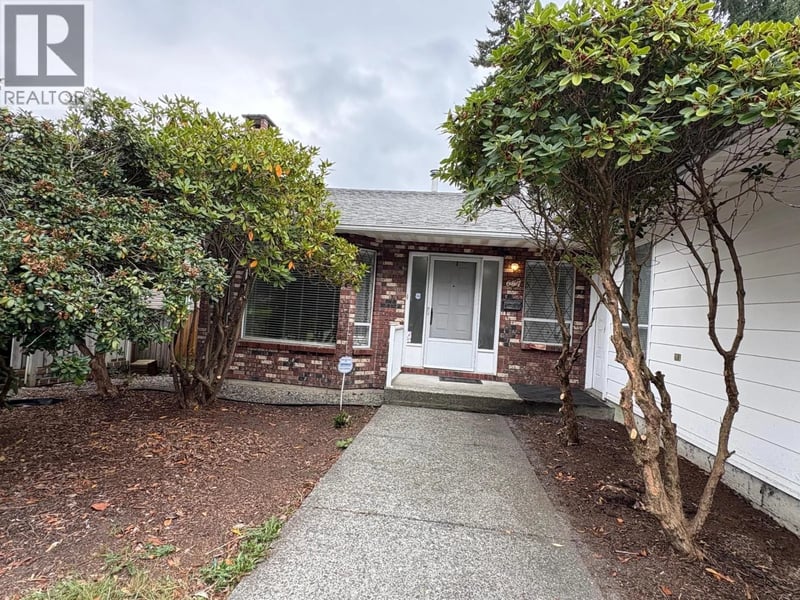 657 POIRIER Street, Coquitlam, British Columbia, V3J7M5, Coquitlam, British Columbia — photo 1 of 5