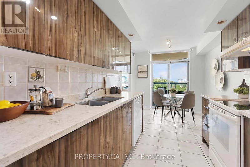 #962 123 Omni Drive, Toronto (Bendale), Ontario, M1P5A8, Toronto (Bendale), Ontario — photo 1 of 5