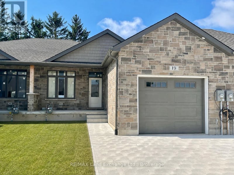 19 Nyah Court, Kincardine, Ontario, N0G2T0, Kincardine, Ontario — photo 1 of 3