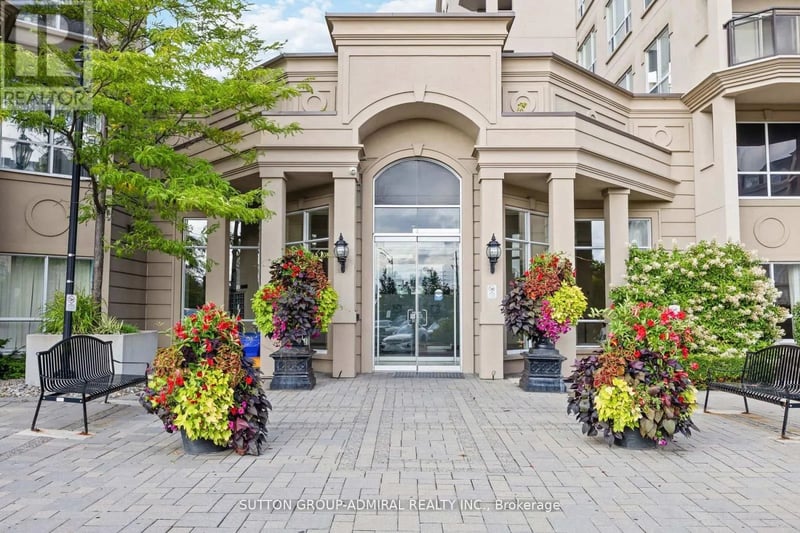#315 2 Maison Parc Court, Vaughan (Lakeview Estates), Ontario, L4J9K4, Vaughan (Lakeview Estates), Ontario — photo 1 of 5