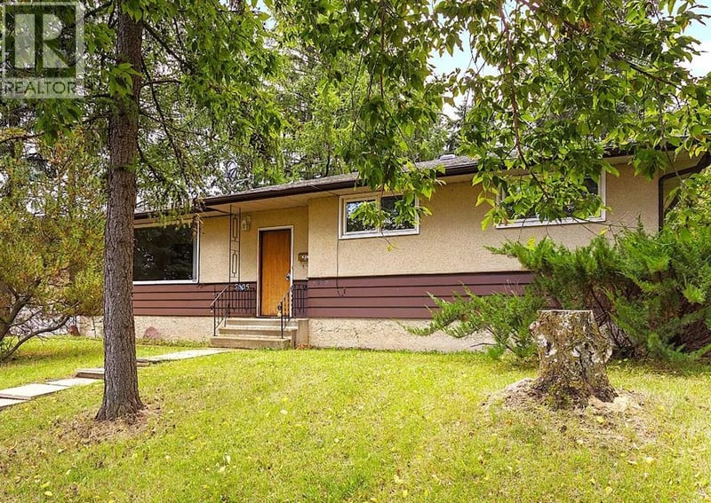 5605 47A Avenue, Camrose, Alberta, T4V2P4, Camrose, Alberta — photo 1 of 5