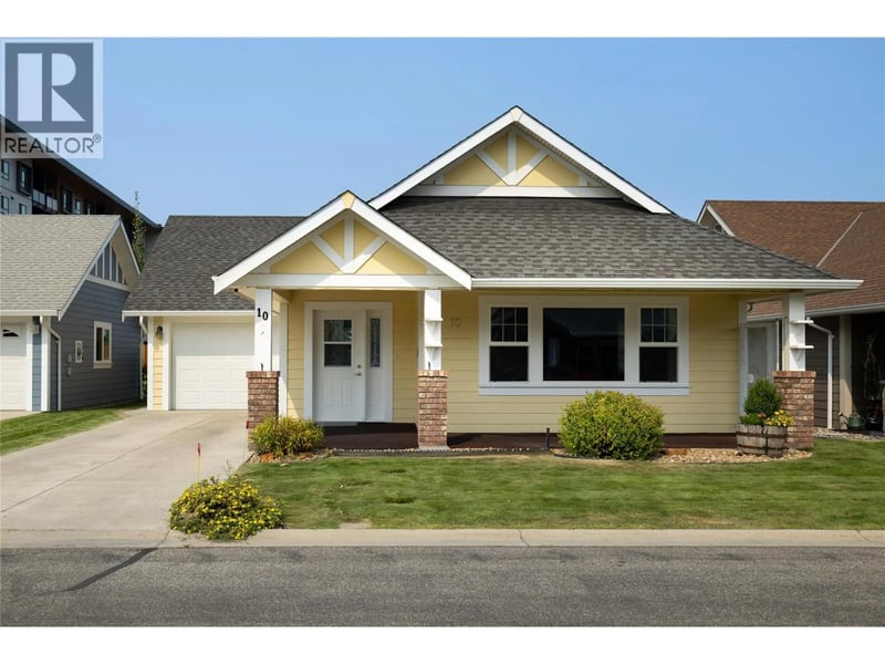 #10 1231 10 Street Southwest, Salmon Arm, British Columbia, V1E0A5, Salmon Arm, British Columbia — photo 1 of 5