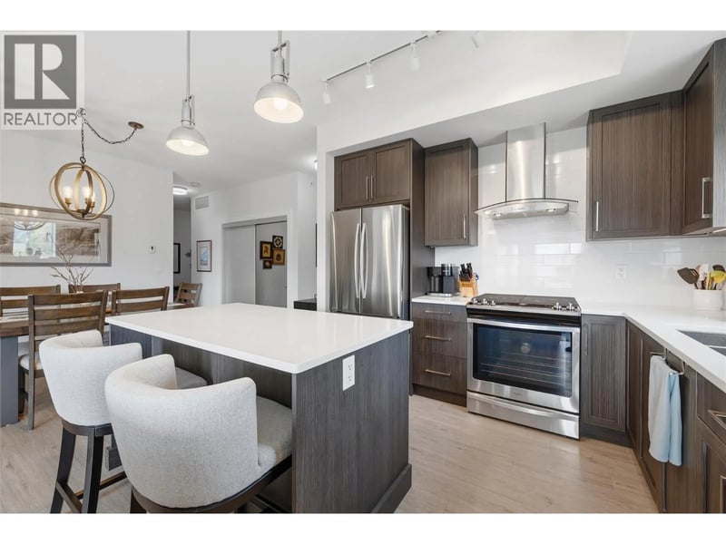 #PH21 4380 Lakeshore Road, Kelowna, British Columbia, V1W5H5, Kelowna, British Columbia — photo 1 of 5