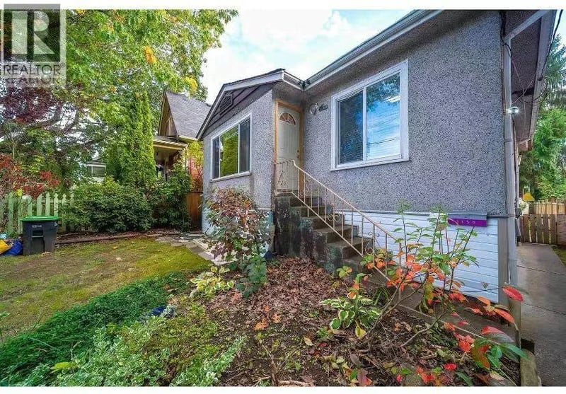 1000 EAST 21ST Avenue, Vancouver, British Columbia, V5V1S8, Vancouver, British Columbia — photo 1 of 5