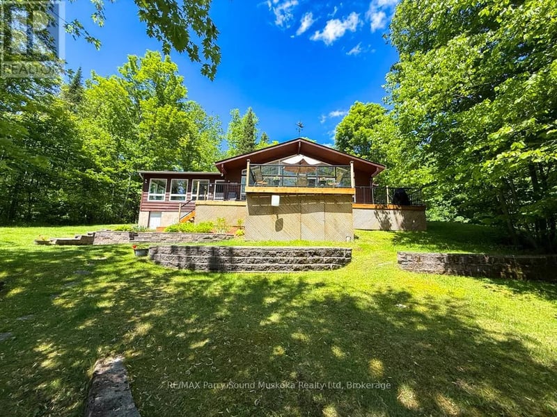 17 Lizzie's Lane, McKellar, Ontario, P2A0B4, McKellar, Ontario — photo 1 of 5