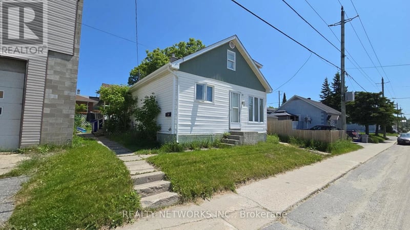 48 Cameron Street South, Timmins (TS - SW), Ontario, P4N3S6, Timmins (TS - SW), Ontario — photo 1 of 5