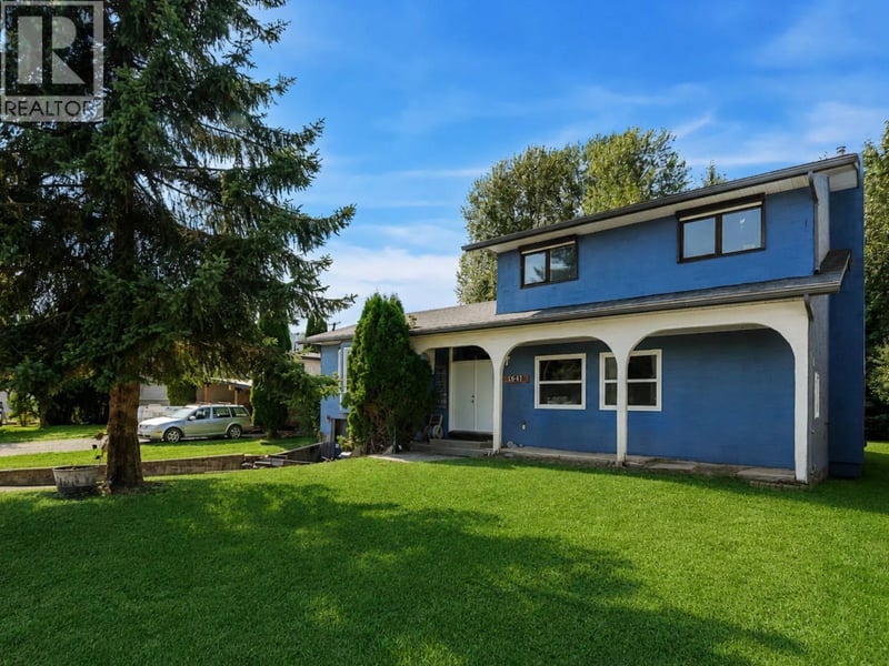 1641 11TH Avenue, Fernie, British Columbia, V0B1M0, Fernie, British Columbia — photo 1 of 5