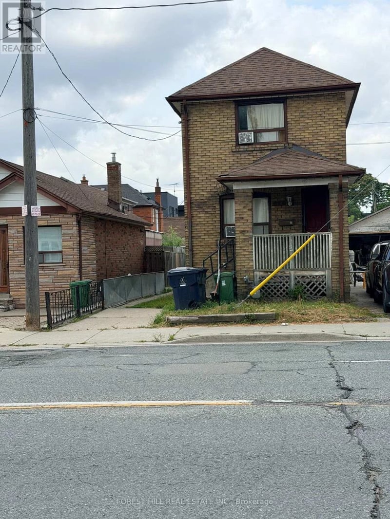 666 Jane Street, Toronto (Rockcliffe-Smythe), Ontario, M6N4A7, Toronto (Rockcliffe-Smythe), Ontario — photo 1 of 5