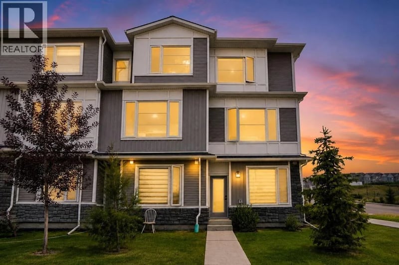 241 Saddlepeace Crescent Northeast, Calgary, Alberta, T3J5S6, Calgary, Alberta — photo 1 of 5