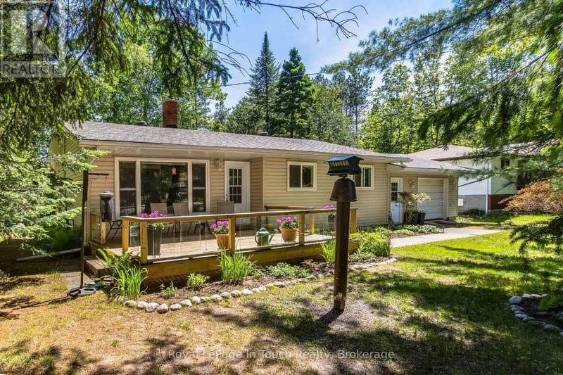 19 Adelard Road, Tiny, Ontario, L0L2J0, Tiny, Ontario — photo 1 of 5