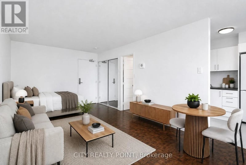#2513 33 Isabella Street, Toronto (Church-Yonge Corridor), Ontario, M4Y2P7, Toronto (Church-Yonge Corridor), Ontario — photo 1 of 5