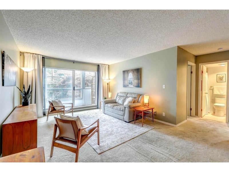 #206 1473 BLACKWOOD Street, White Rock, British Columbia, V4B3V6, White Rock, British Columbia — photo 1 of 5