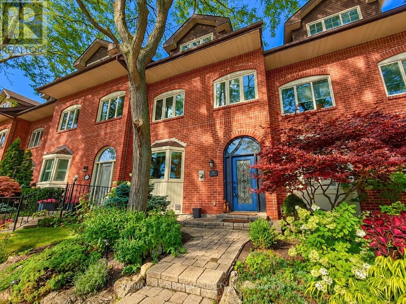 45 Tradewind Drive, Oakville (BR Bronte), Ontario, L6L6K9, Oakville (BR Bronte), Ontario — photo 1 of 5