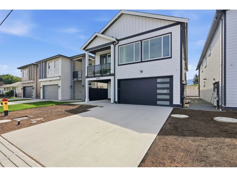 46054 SOUTHLANDS Crescent, Chilliwack, British Columbia, V2P1B1, Chilliwack, British Columbia — photo 1 of 5
