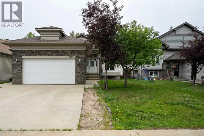260 Sandpiper Road, Fort McMurray, Alberta, T9K0K9, Fort McMurray, Alberta — photo 1 of 5