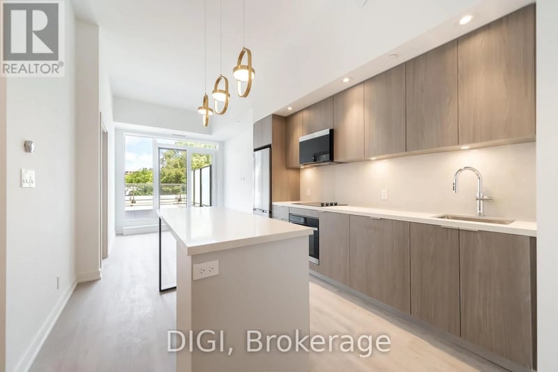 #W426 485 Perth Avenue, Toronto (Weston-Pellam Park), Ontario, M6N0B9, Toronto (Weston-Pellam Park), Ontario — photo 1 of 5