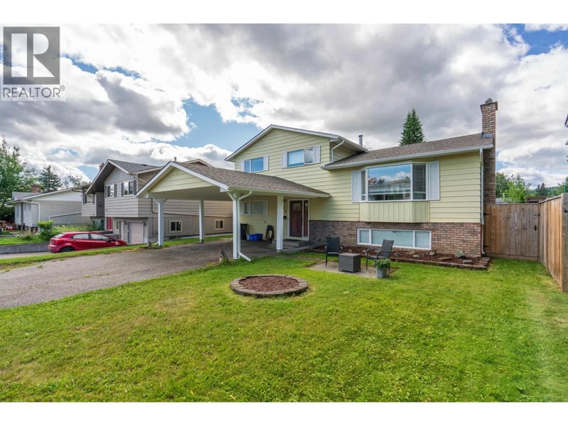 389 NEFF Crescent, Prince George, British Columbia, V2M6M8, Prince George, British Columbia — photo 1 of 5