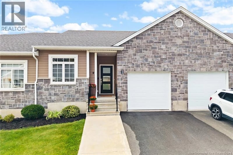 9 Ptarmigan Lane, Fredericton, New Brunswick, E3B0T1, Fredericton, New Brunswick — photo 1 of 5