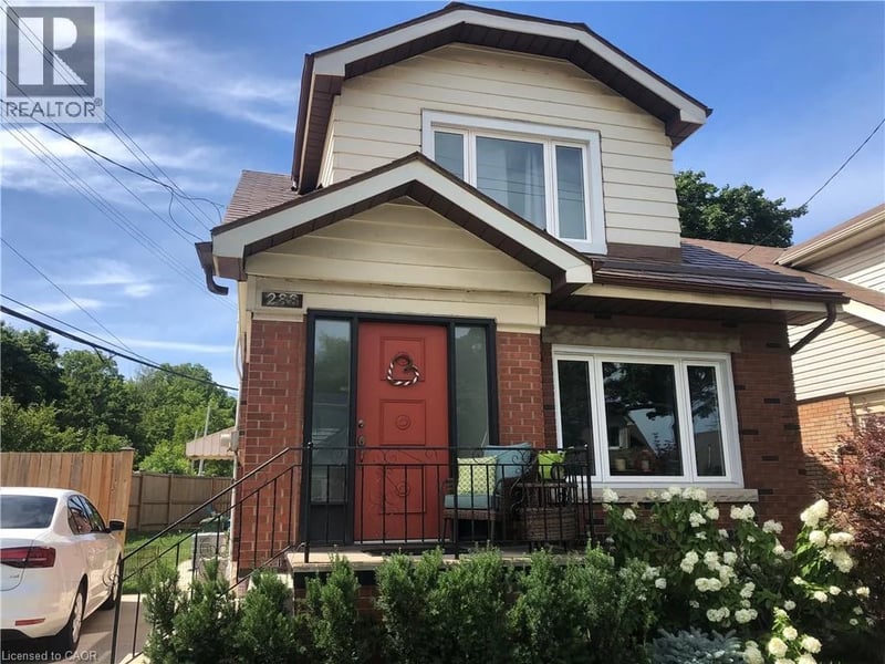 288 PARK Row South, Hamilton, Ontario, L8K2K5, Hamilton, Ontario — photo 1 of 5