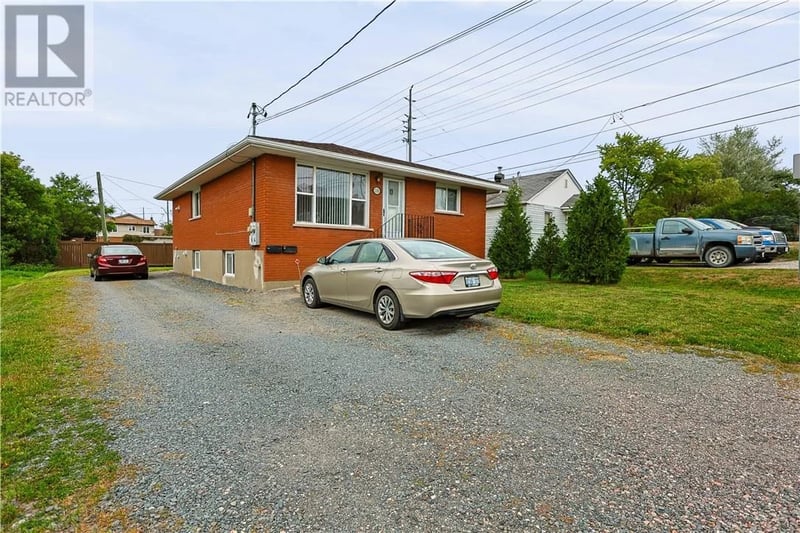 1133 Martin Avenue, Greater Sudbury, Ontario, P3A2Z5, Greater Sudbury, Ontario — photo 1 of 5