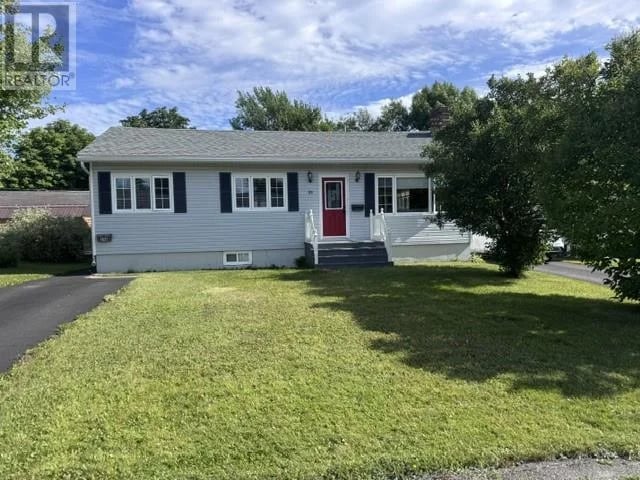 29 Hawker Crescent, Gander, Newfoundland & Labrador, Gander, Newfoundland & Labrador — photo 1 of 5