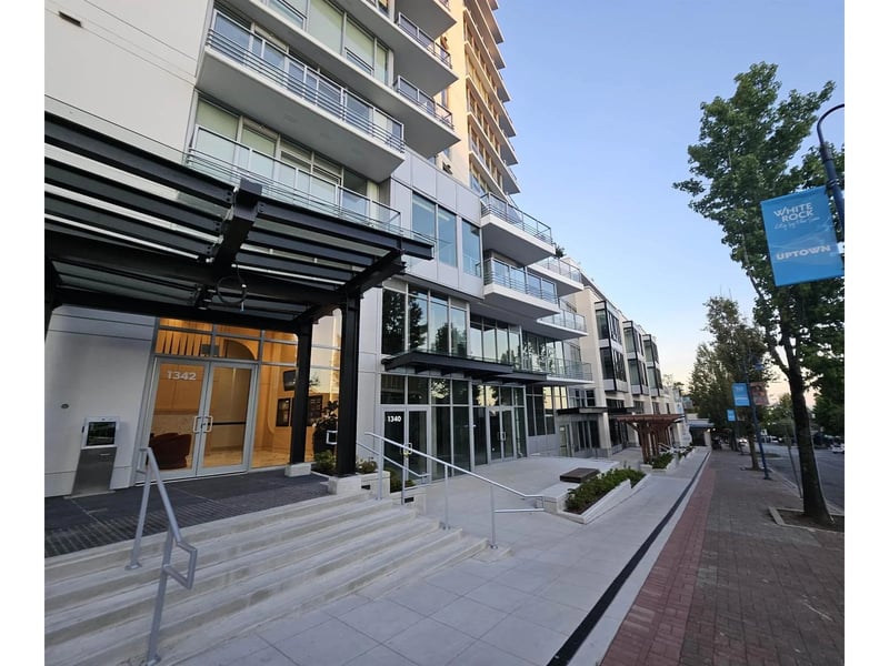 #403 1342 JOHNSTON Road, White Rock, British Columbia, V4B3Z2, White Rock, British Columbia — photo 1 of 5