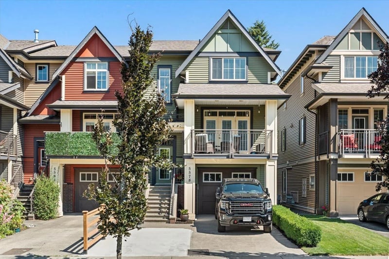 5578 CHINOOK Street, Chilliwack, British Columbia, V2R0T3, Chilliwack, British Columbia — photo 1 of 5