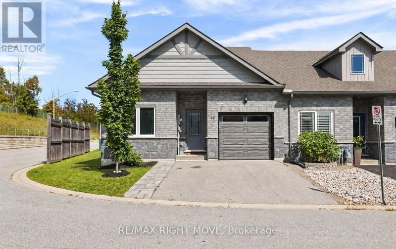 40 Lily Drive, Orillia, Ontario, L3V0G3, Orillia, Ontario — photo 1 of 5